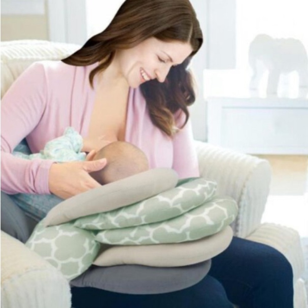Adjustable nursing pillow
